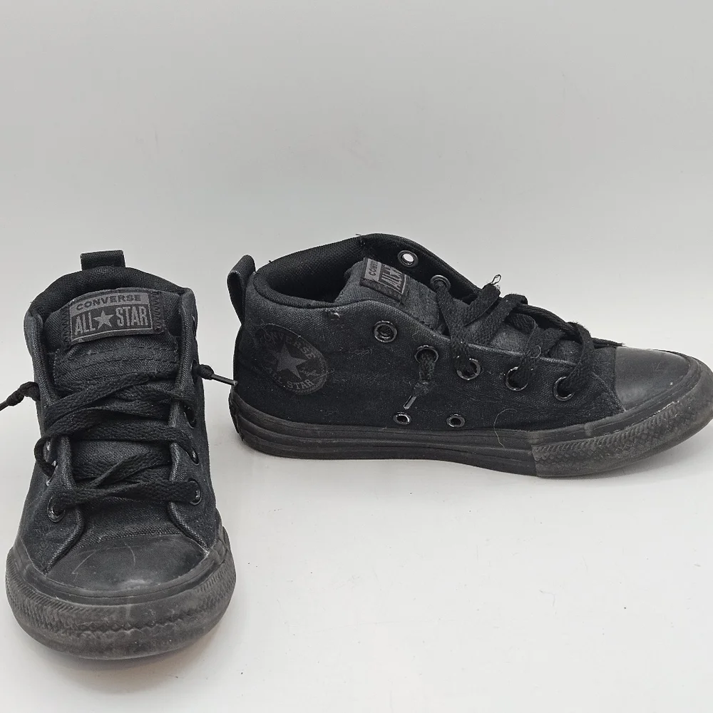 Converse chuck taylor allstar skater sneakers size 1.5
